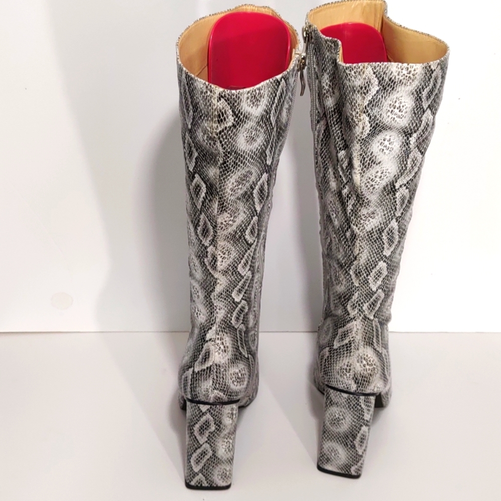 Boots - Picture 3 of 4